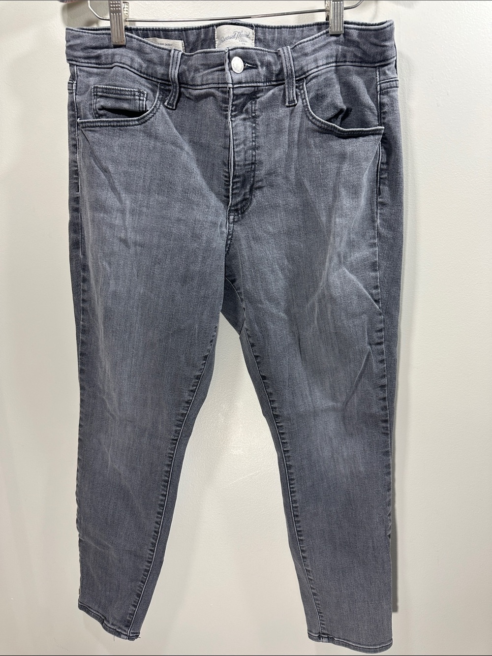 Universal Thread High Rise Skinny Grey Jeans 12/31S